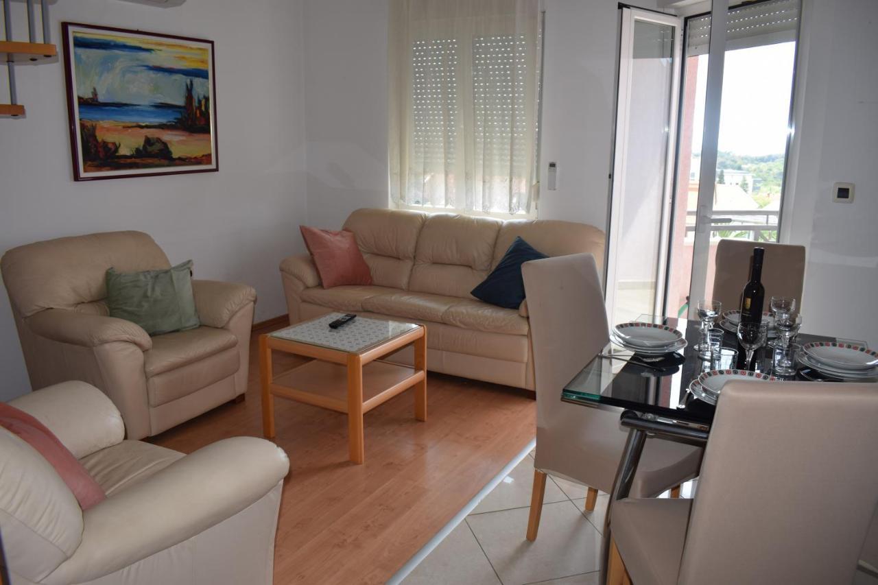 Esperanza Apartment Póla Kültér fotó